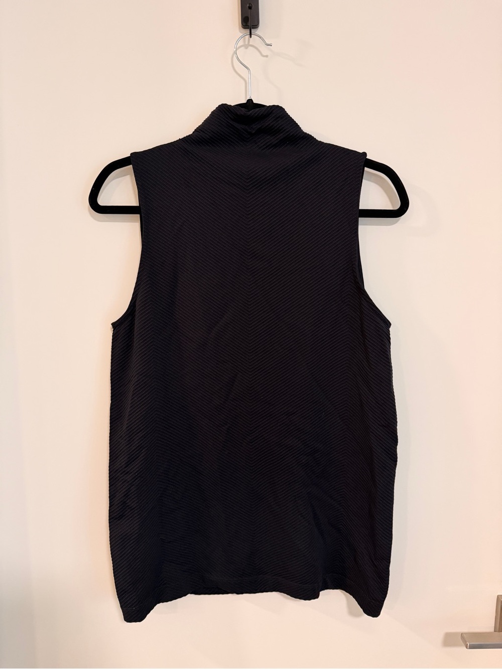 Athleta Black Sleeveless Turtleneck Tank - Picture 4 of 4